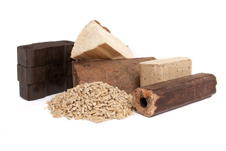 Unsere Produkte Holzbriketts Pallets und Brenholz
